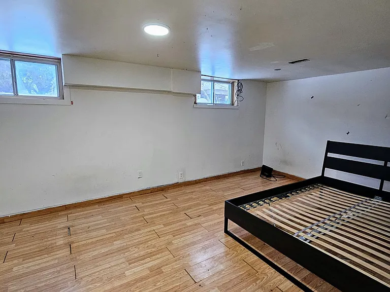 1340 Warden Ave #BASEMENT — Photo 13