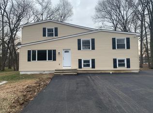 3 Ray Pl, Fairfield, NJ 07004