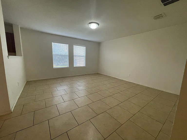 1421 Puerto Lago Dr — Photo 9