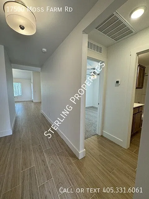 3 bed, 1295 sqft, $1,725 — Photo 2
