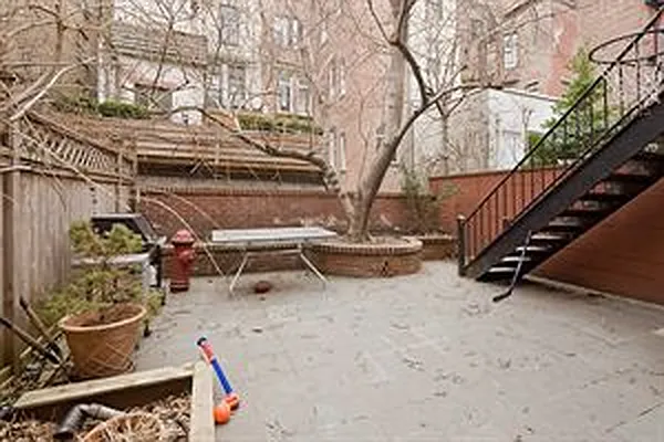 Rented by Douglas Elliman | media 6