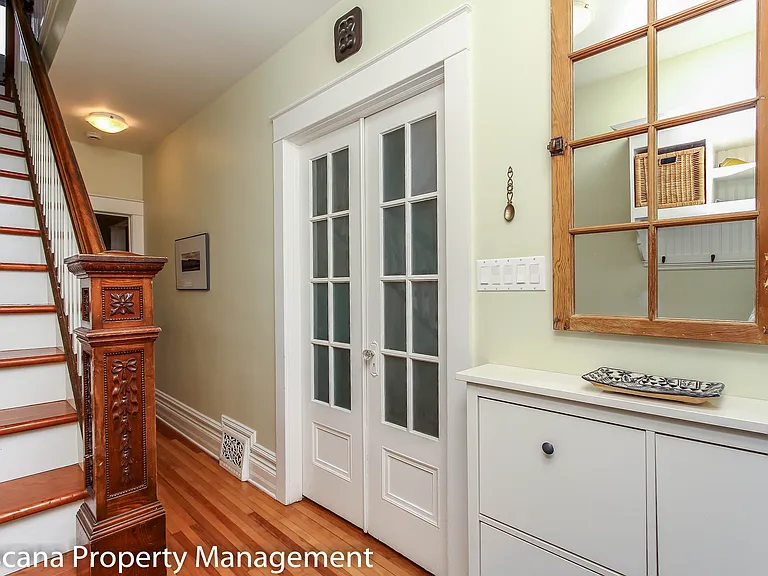 165 Irving Ave — Photo 7