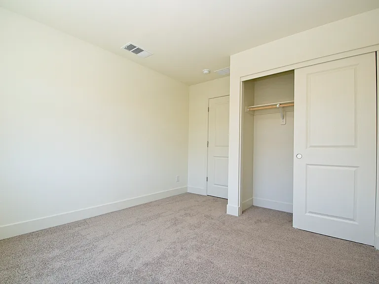 1636 Prancer St — Photo 16