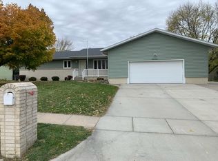 1211 N 18th St, Norfolk, NE 68701