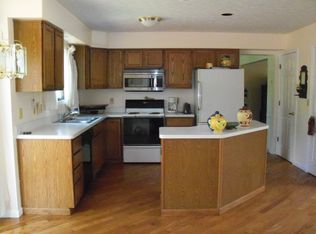 415 Park Pl, Berea, OH 44017
