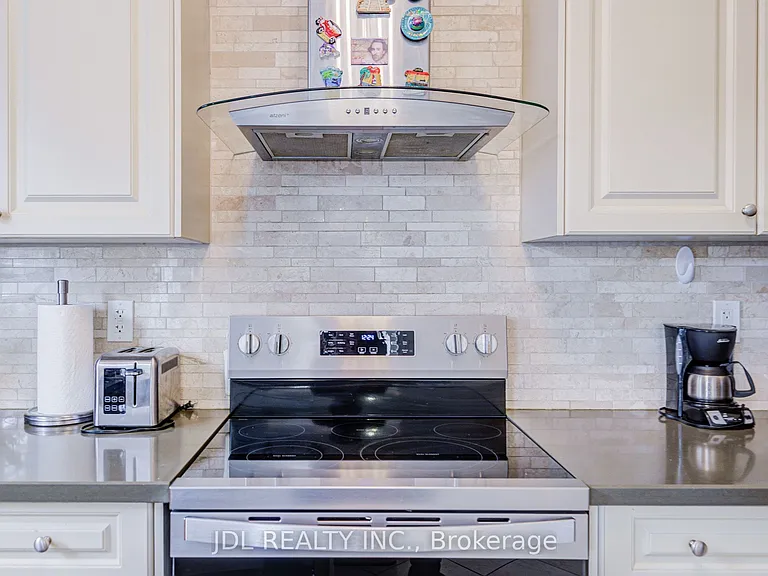 1139 Cenotaph Blvd — Photo 20
