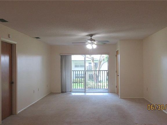 4th image of 7680 92nd St APT 203