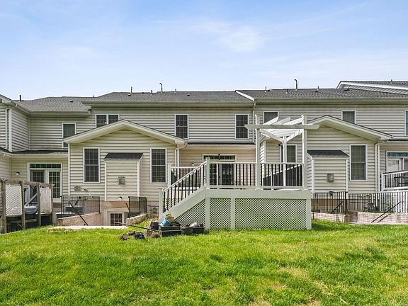 4th image of 42938 Courtland Chase Sq