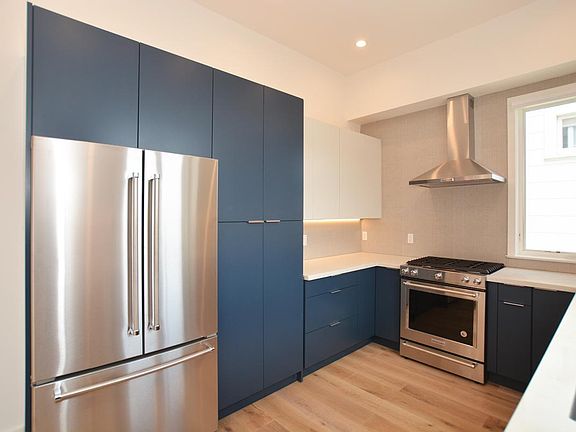 2nd image of 479 Elizabeth St