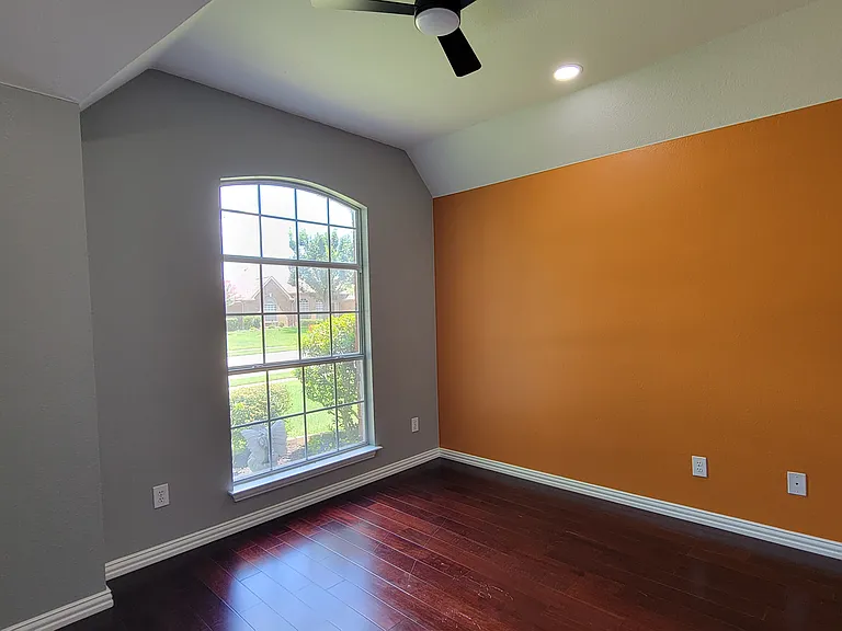 9726 Windy Hollow Dr — Photo 22