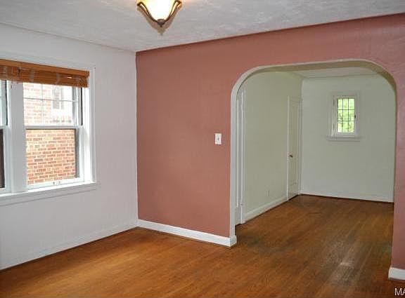 4th image of 5032 Oleatha Ave