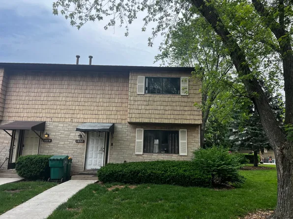 1602 Chippewa Trl, Wheeling, IL 60090