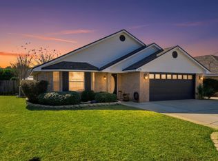 570 Rough Leaf Ln, Mary Esther, FL 32569