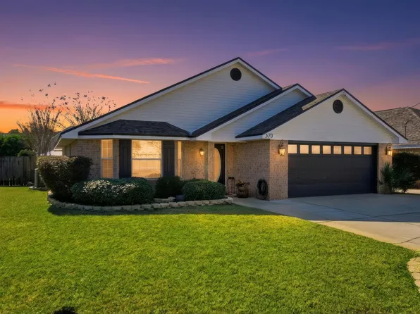 570 Rough Leaf Ln, Mary Esther, FL 32569