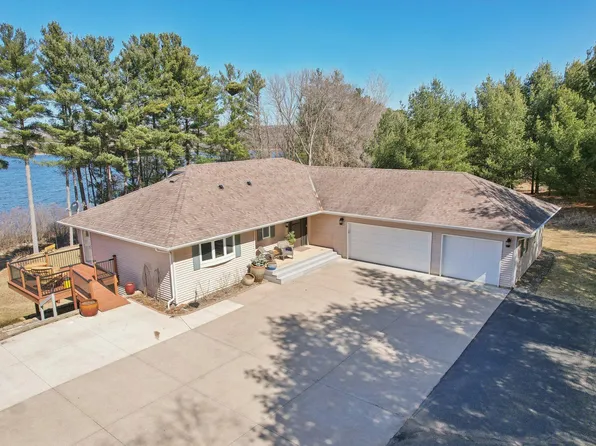 863 207th St, Dresser, WI 54009