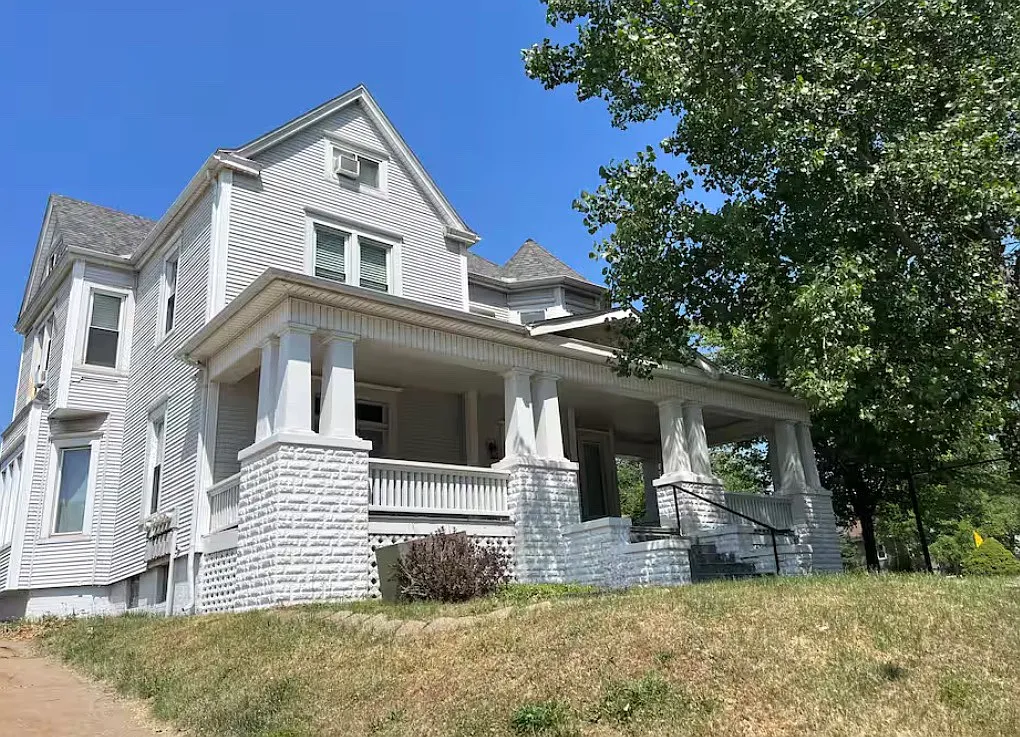 1 bed, 1000 sqft, $995 — Photo 4
