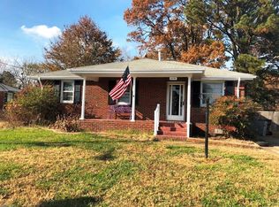 1118 Woodland Terrace Dr, Chesapeake, VA 23323