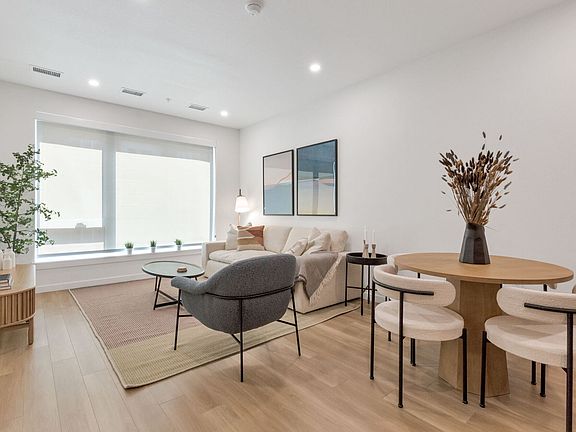 4th image of 1380 N Uvalda St #710