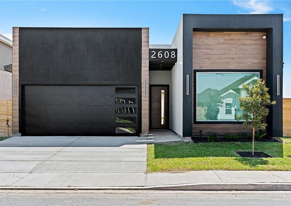 1st image of 2608 E Conroe Rd