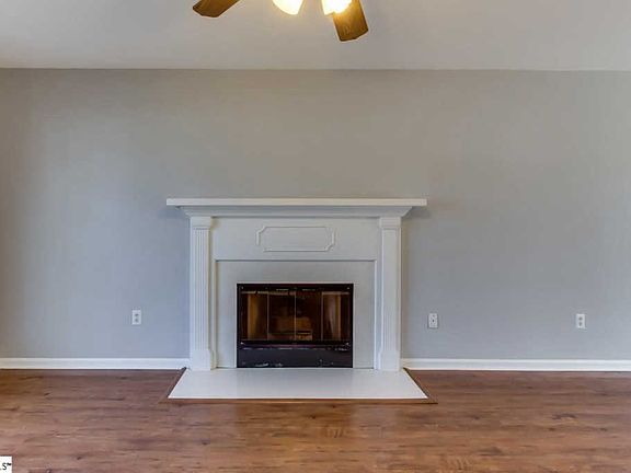 4th image of 113 Clear Lake Dr