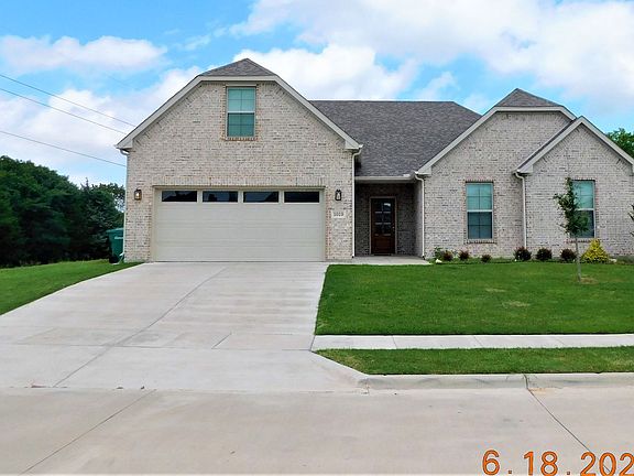 2nd image of 1019 Southridge Ln