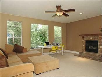 4th image of 1037 Morse Ave