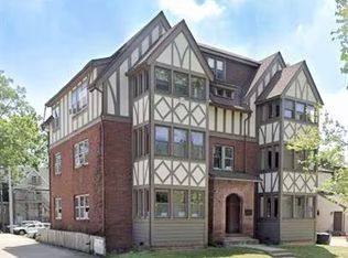 705 W Elm St APT 5, Urbana, IL 61801