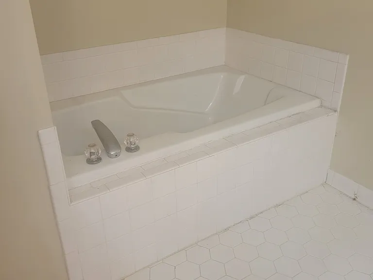 603 Admiral Dr #107 — Photo 8