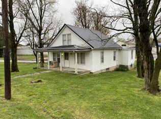 31 Dan St, Russell Springs, KY 42642