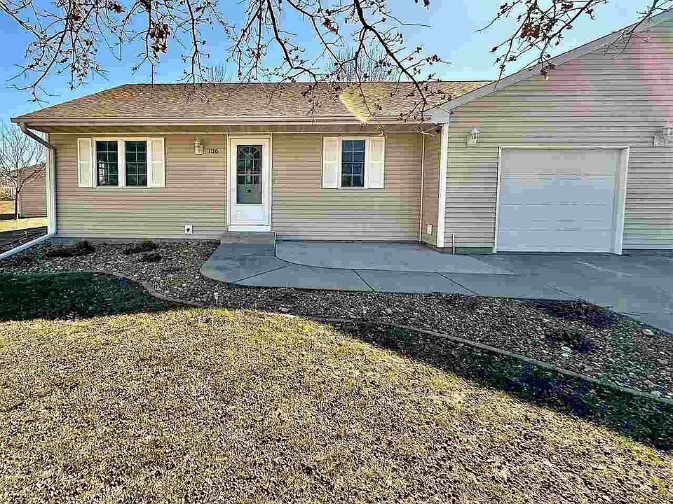 1st image of 136 Fairlawn Ct