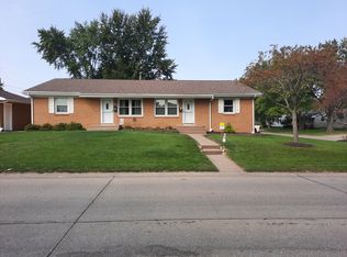 3141 5th St, East Moline, IL 61244