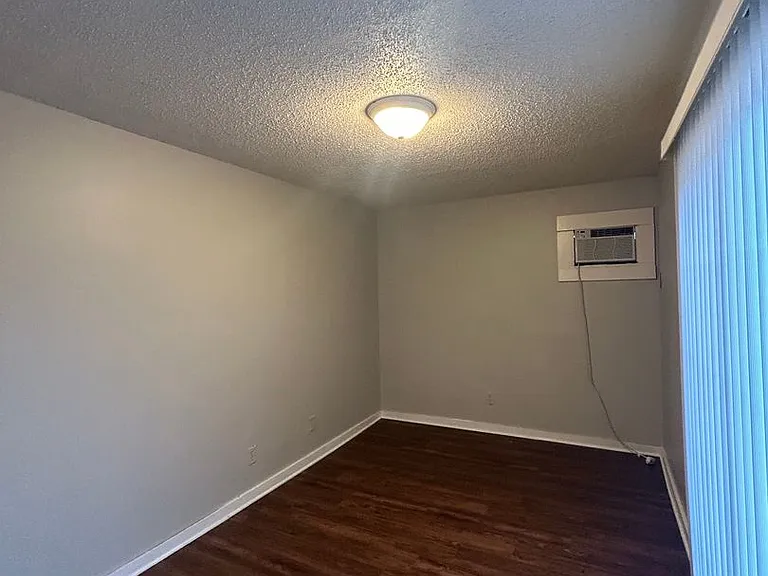 The Heritage House — Photo 5