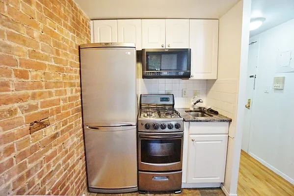 Rented by Best Apartments North Inc | media 45