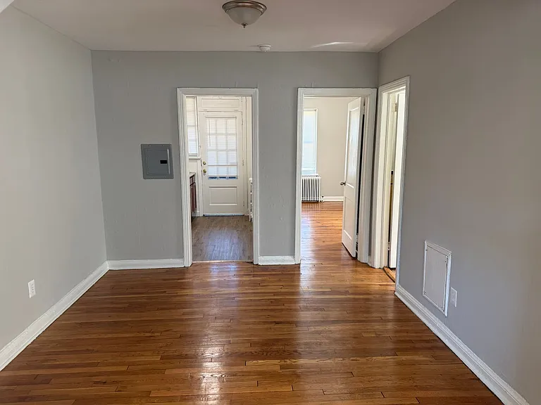 3314 E Capitol St NE — Photo 4