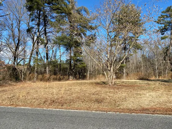 145 Millenbeck Rd, Lancaster, VA 22503