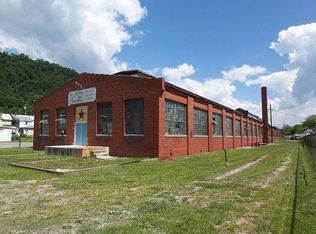 282 Williams St, Berkeley Springs, WV 25411