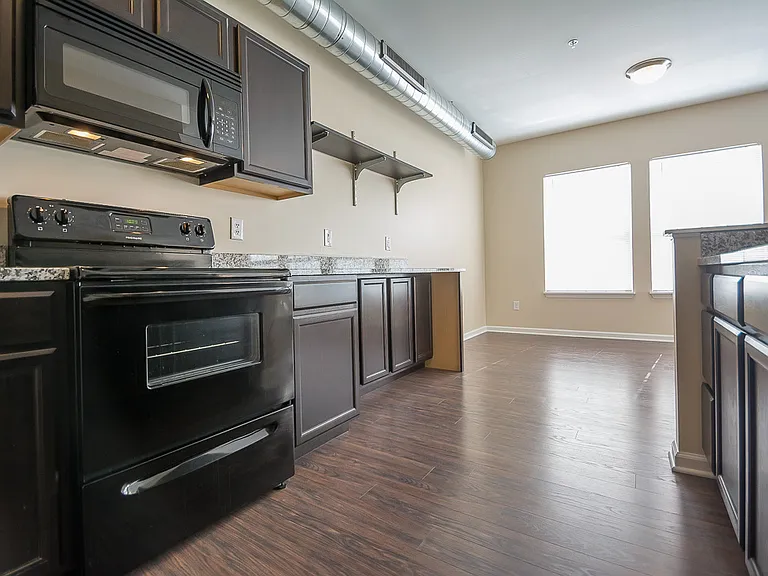 The Gateway Apartments — Photo 25