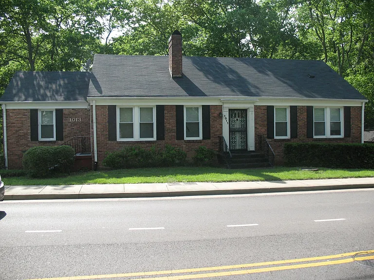 1011 Estes Rd — Photo 1