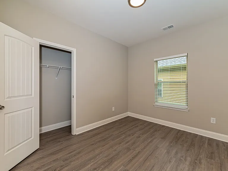 5084 Summerview Ln — Photo 10