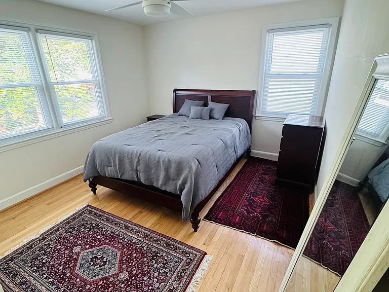 3309 Highwood Dr SE — Photo 20