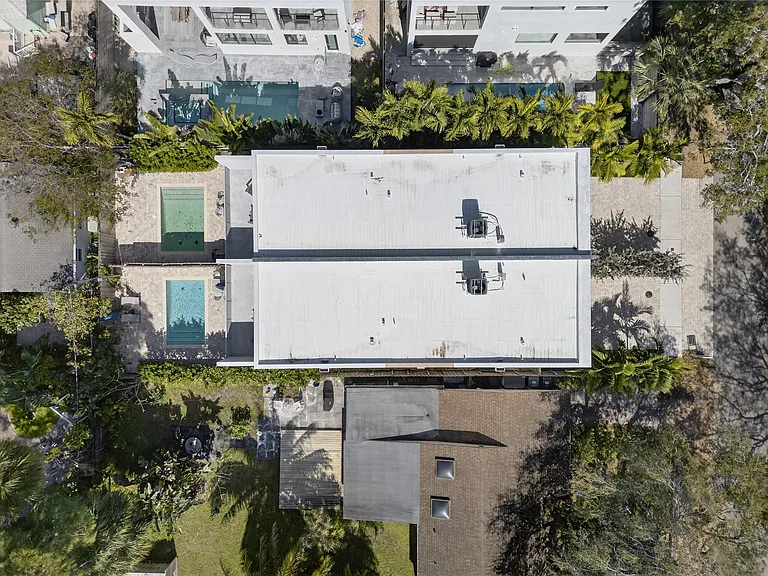 811 SW 10th Ter — Photo 39