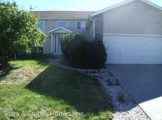 5860 S Riviera Ct, Centennial, CO 80015