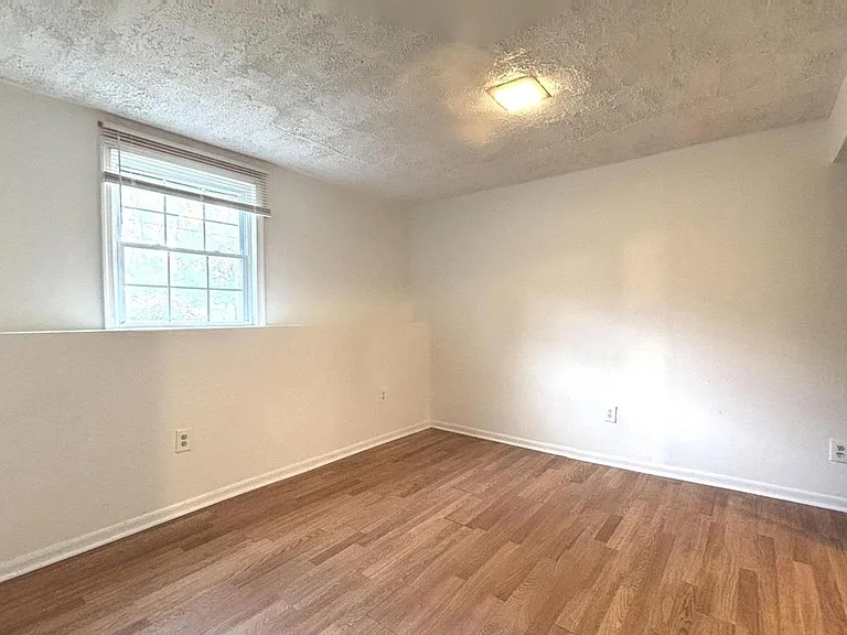 8106 Rhode Island Ave — Photo 9