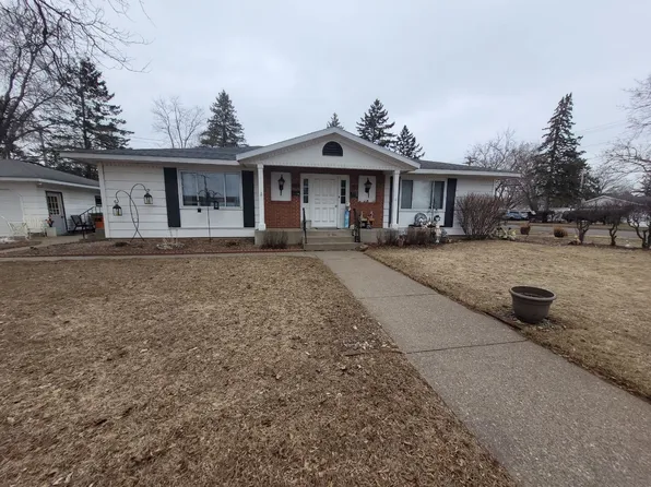 808 Coleman St, Chippewa Falls, WI 54729