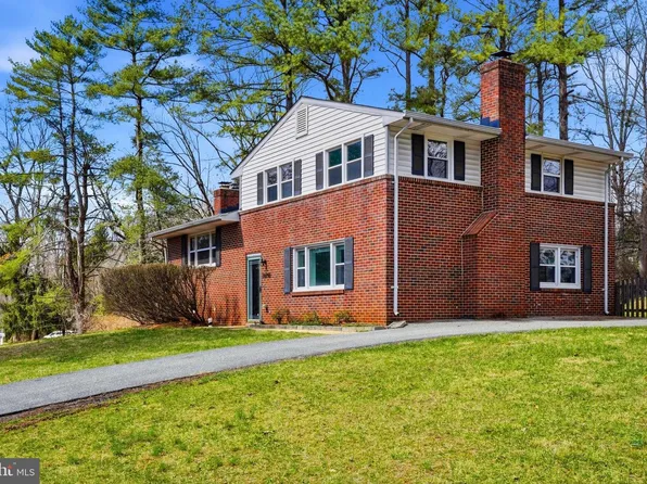 10798 W Crestview Ln, Laurel, MD 20723