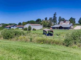 395A W Cedarville Rd, Freeport, IL 61032