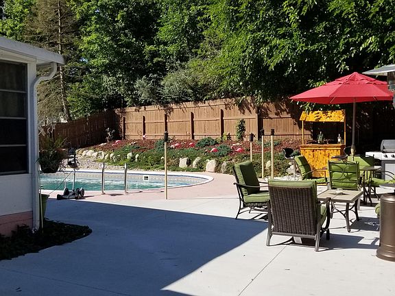4th image of 5771 Juanita Dr SE