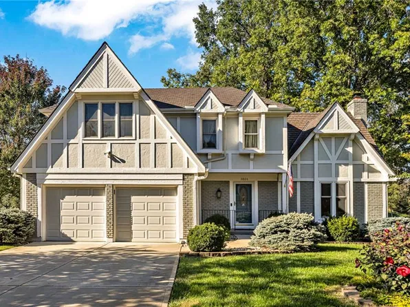 3806 NE Beechwood Dr, Lees Summit, MO 64064