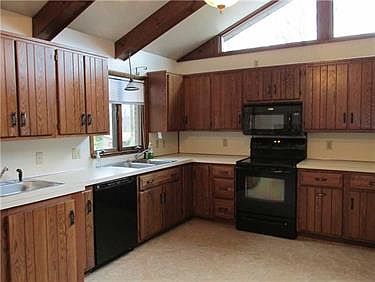 4th image of 123 Iroquois Dr