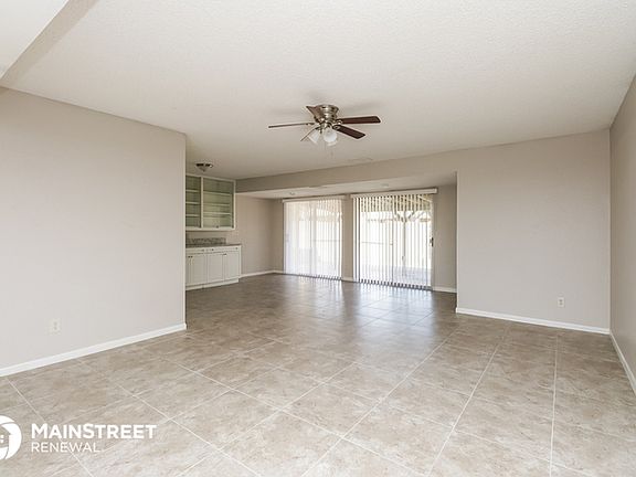 4th image of 2116 E Dolphin Ave
